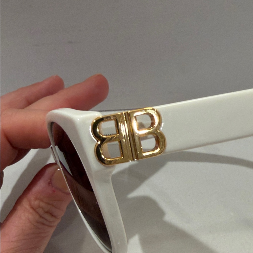 Balenciaga Classic White Sunglasses - Picture 2 of 12
